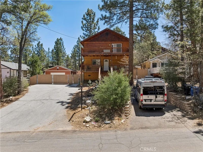 879 Spruce Lane
