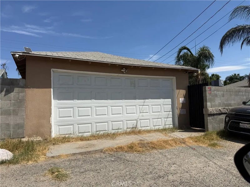 2456 N Waterman