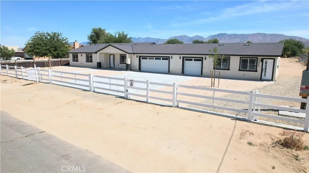 9506 East Avenue T-14