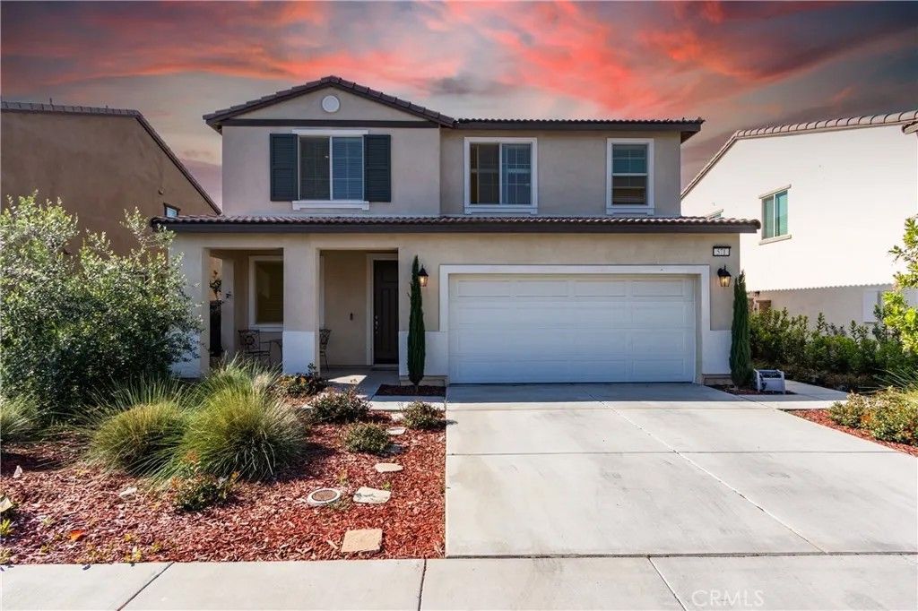 Photo of 571 E Alru St, Rialto, CA 92376 (MLS # CV26083637)