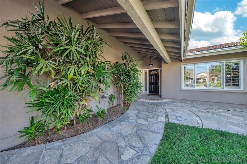 6358 Sombrero Ave