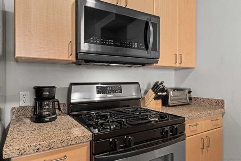 Tiny photo for 445 Island Avenue #404, San Diego, CA 92101 (MLS # 260006734)