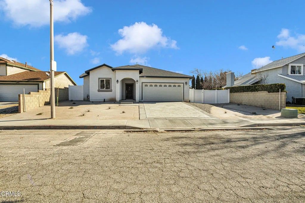 Photo of 45060 Andale Avenue, Lancaster, CA 93535 (MLS # P1-26413)
