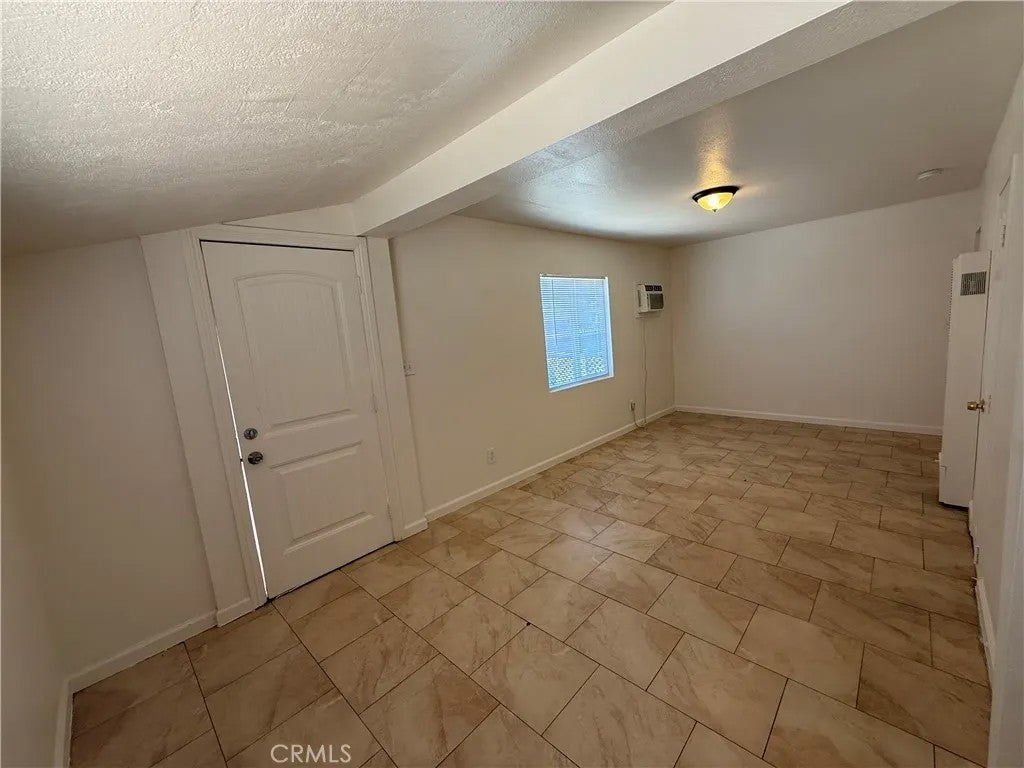 162 N 3rd