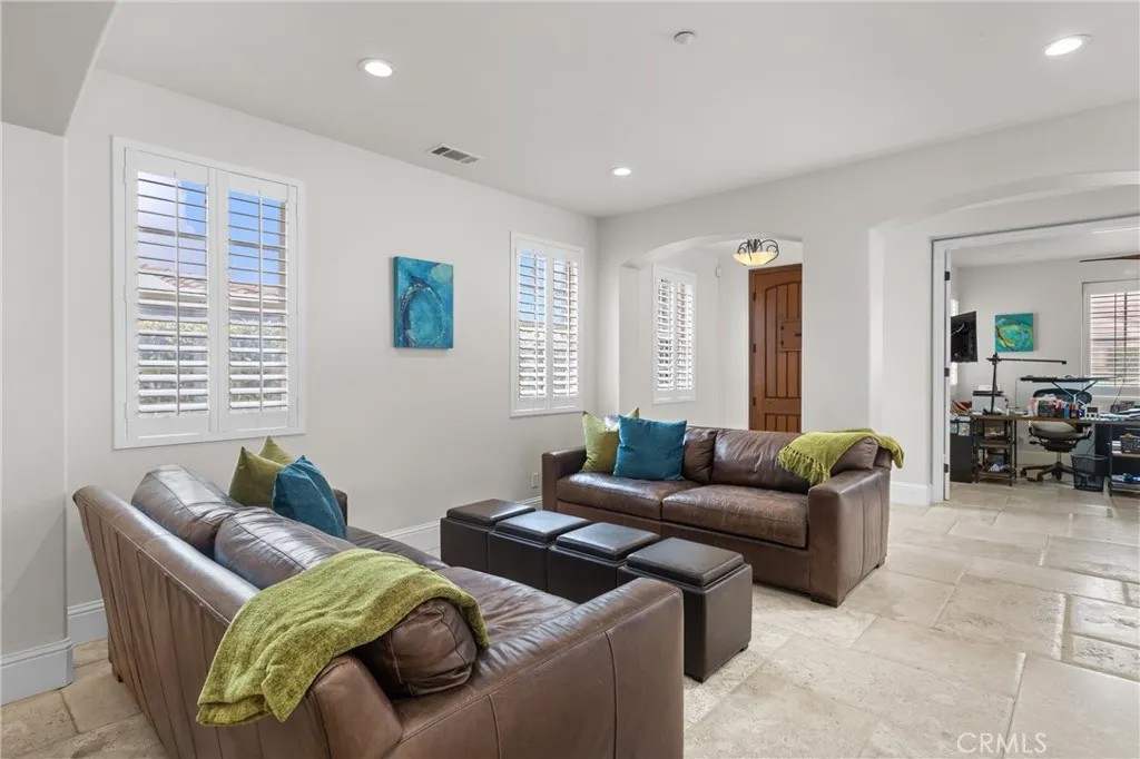 137 Beachcomber Drive