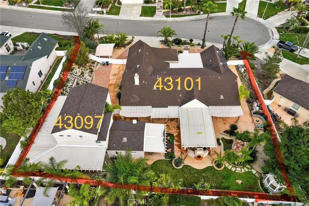 43097 Calle Camellia