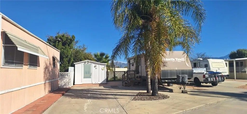 Photo of 1295 S Cawston Ave #21, Hemet, CA 92545 (MLS # SW26019711)