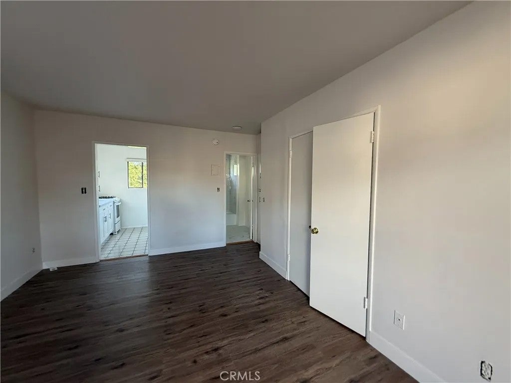 Photo of 14154 Roscoe BLVD, Los Angeles, CA 91402 (MLS # PF26199909)