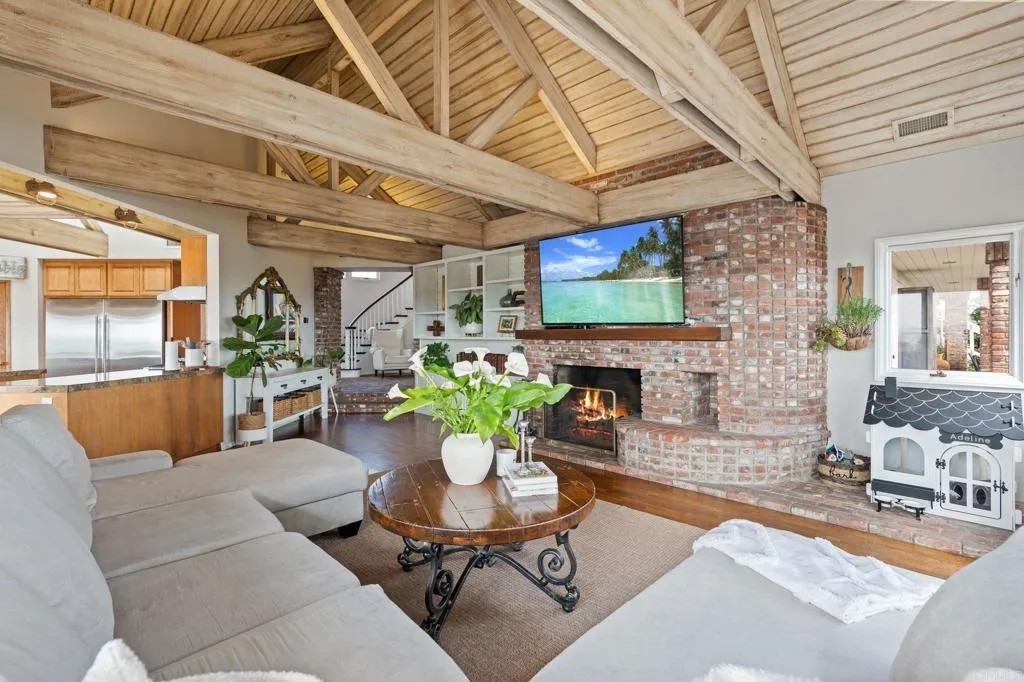 4938 San Jacinto Circle East