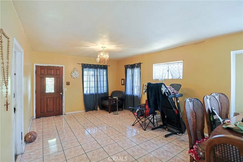 5018 W 111th Place