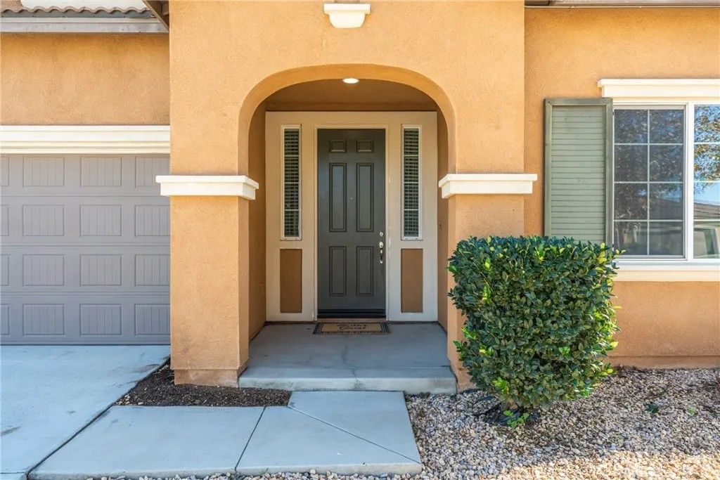 Photo of 4290 Hernandez St, Jurupa Valley, CA 92509 (MLS # IV25280662)