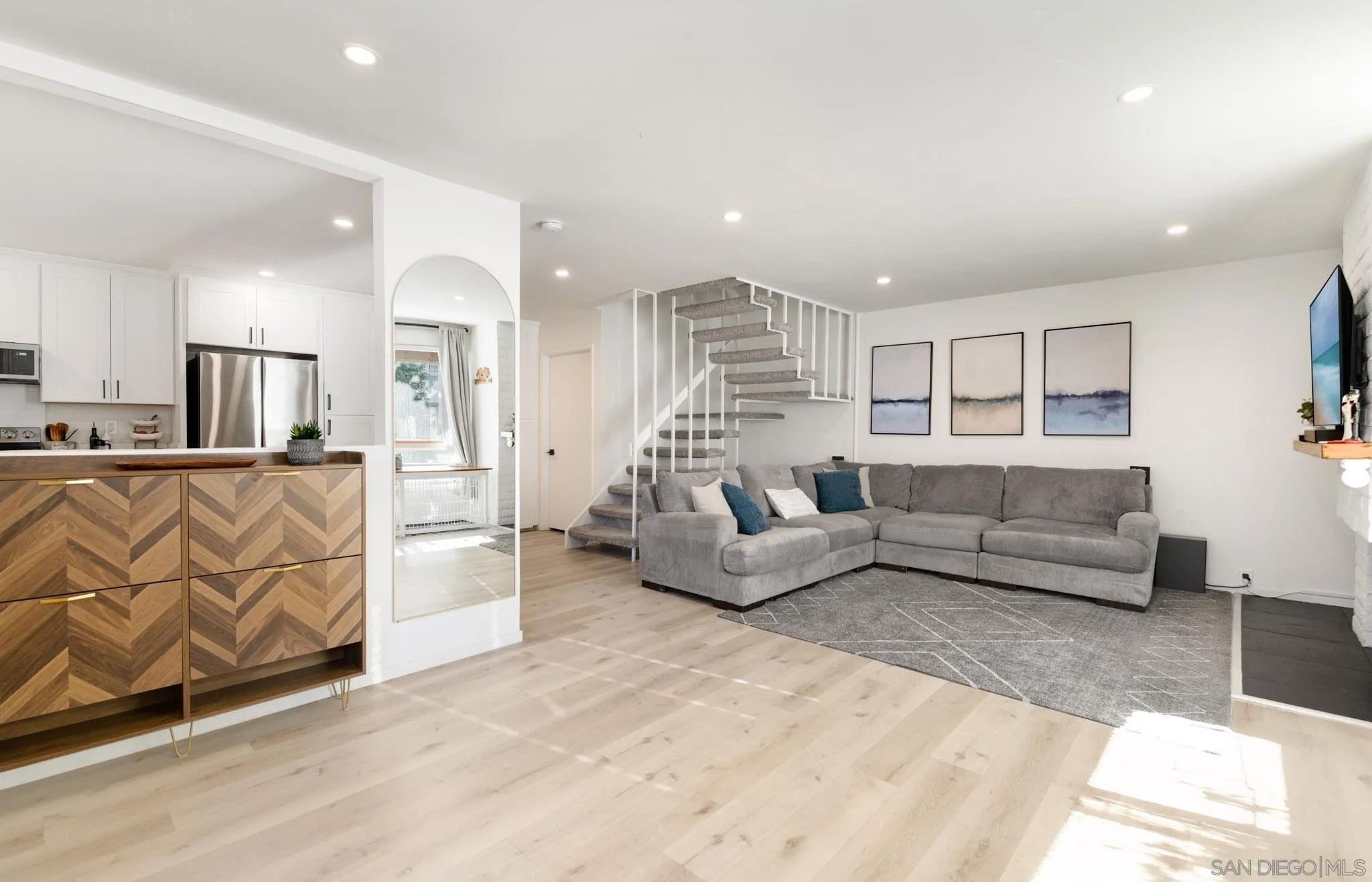 10744 Caminito Bravura