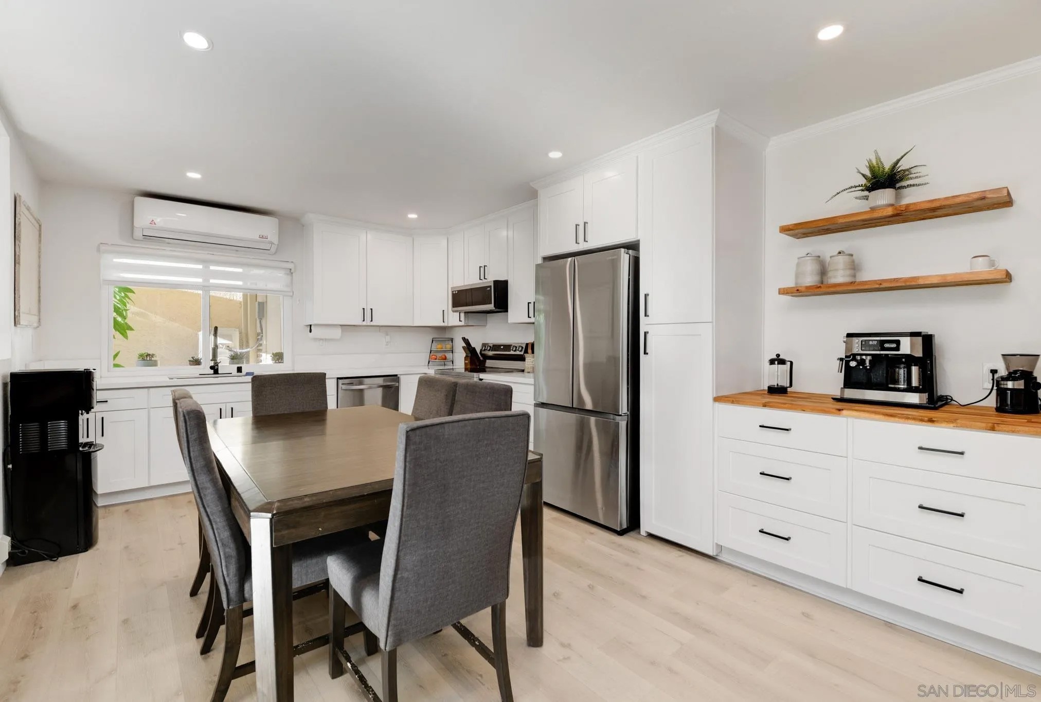 10744 Caminito Bravura