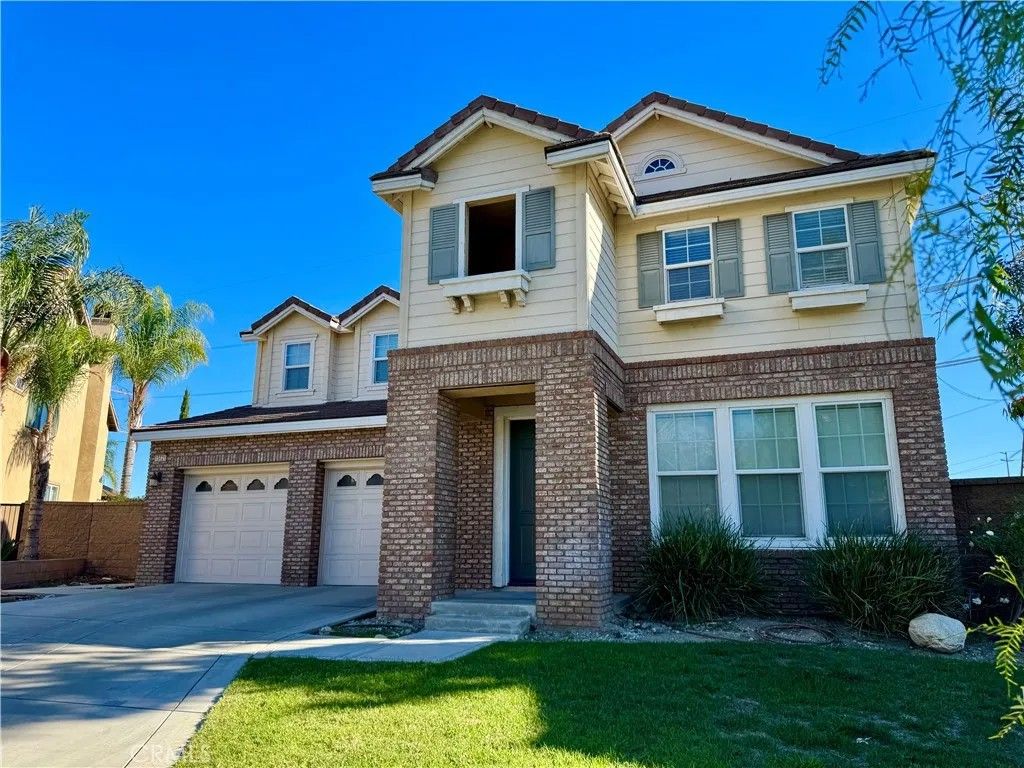 Photo of 15621 Pisa Lane, Fontana, CA 92336 (MLS # TR25272201)
