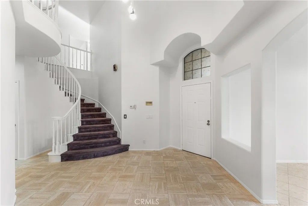 Photo of 41820 Stratford Cir, Palmdale, CA 93551 (MLS # SR26009833)