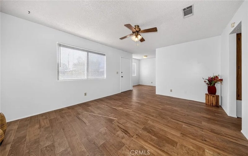 1964 W Oakland Avenue
