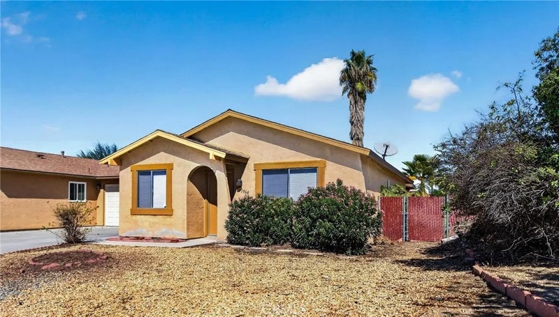 1964 W Oakland Avenue