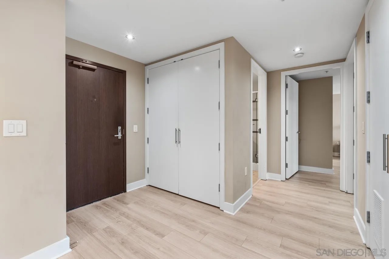 1325 Pacific Hwy 110