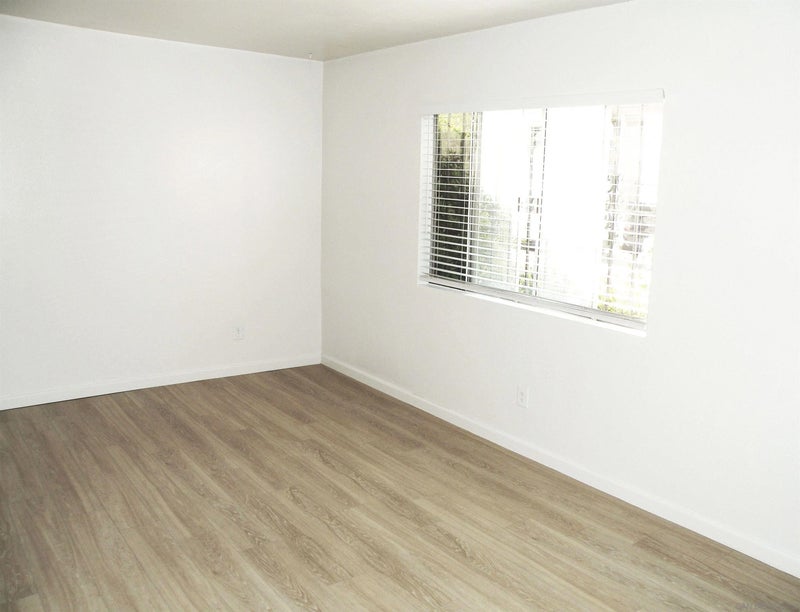 550 Park Way 04