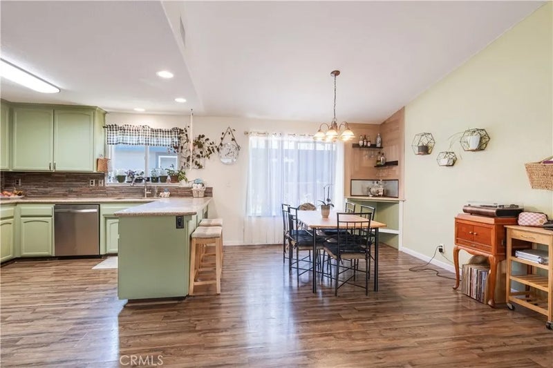 150 S 7th Street