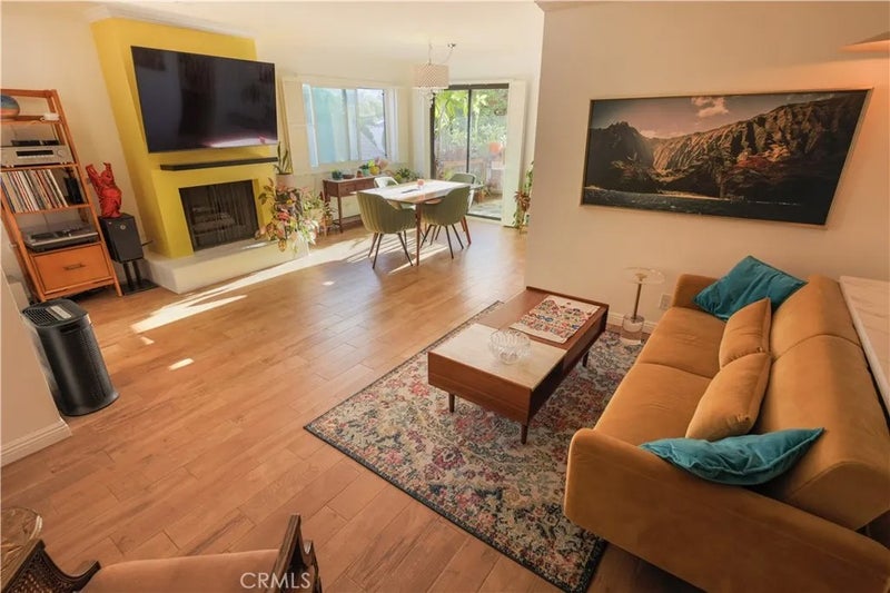 222 N Rose 210