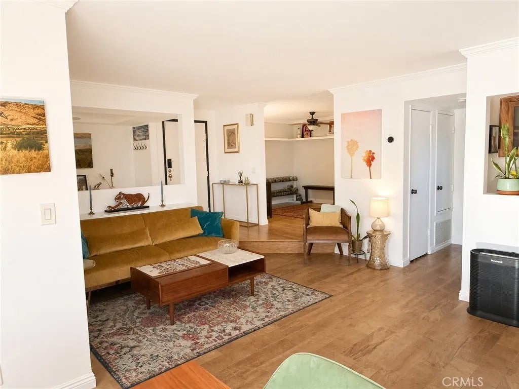 222 N Rose