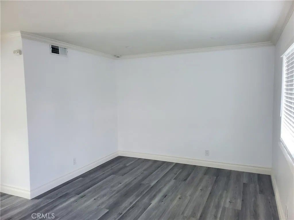 Photo of 10654 White Oak Dr, Riverside, CA 92505 (MLS # PW25267815)