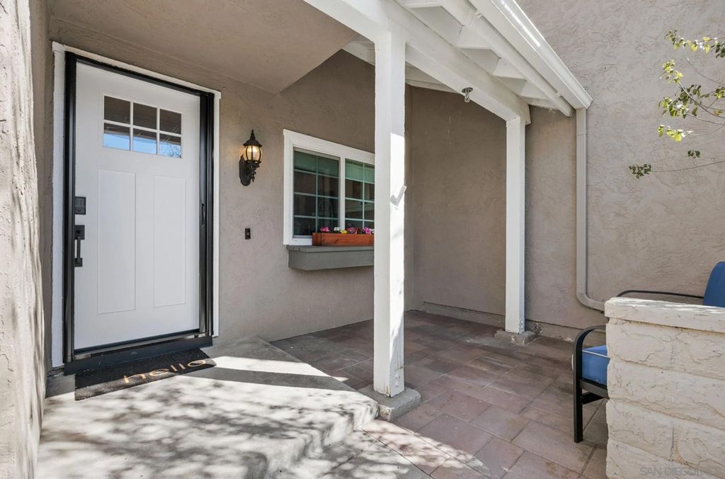 Photo of 1971 Azure Way, Encinitas, CA 92024 (MLS # 260004725)