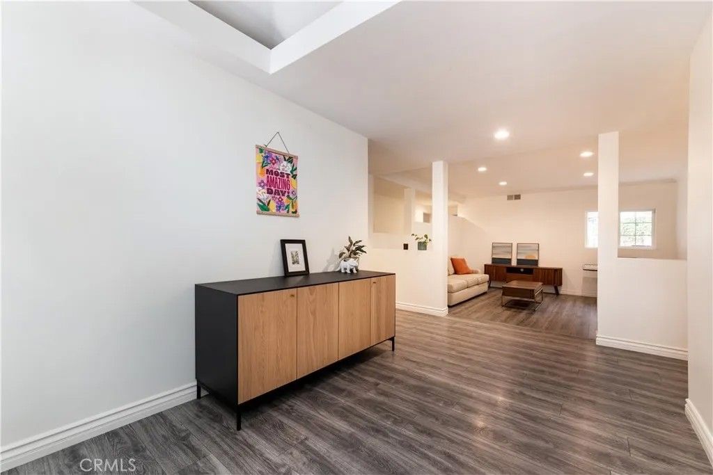 Photo of 10037 Sunnybrae Avenue, Chatsworth, CA 91311 (MLS # SR26065178)