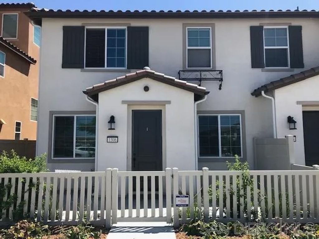 Photo of 1306 Santa Victoria, Chula Vista, CA 91913 (MLS # 250044057)