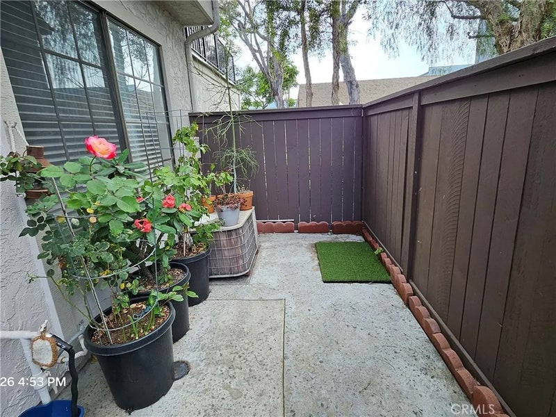 9060 Candlestick Lane