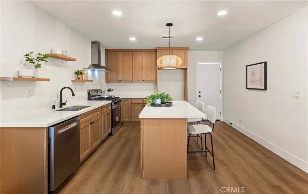 10538 Poinciana