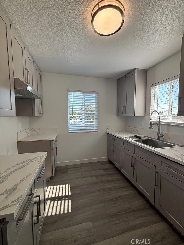 1610 W Civic Center
