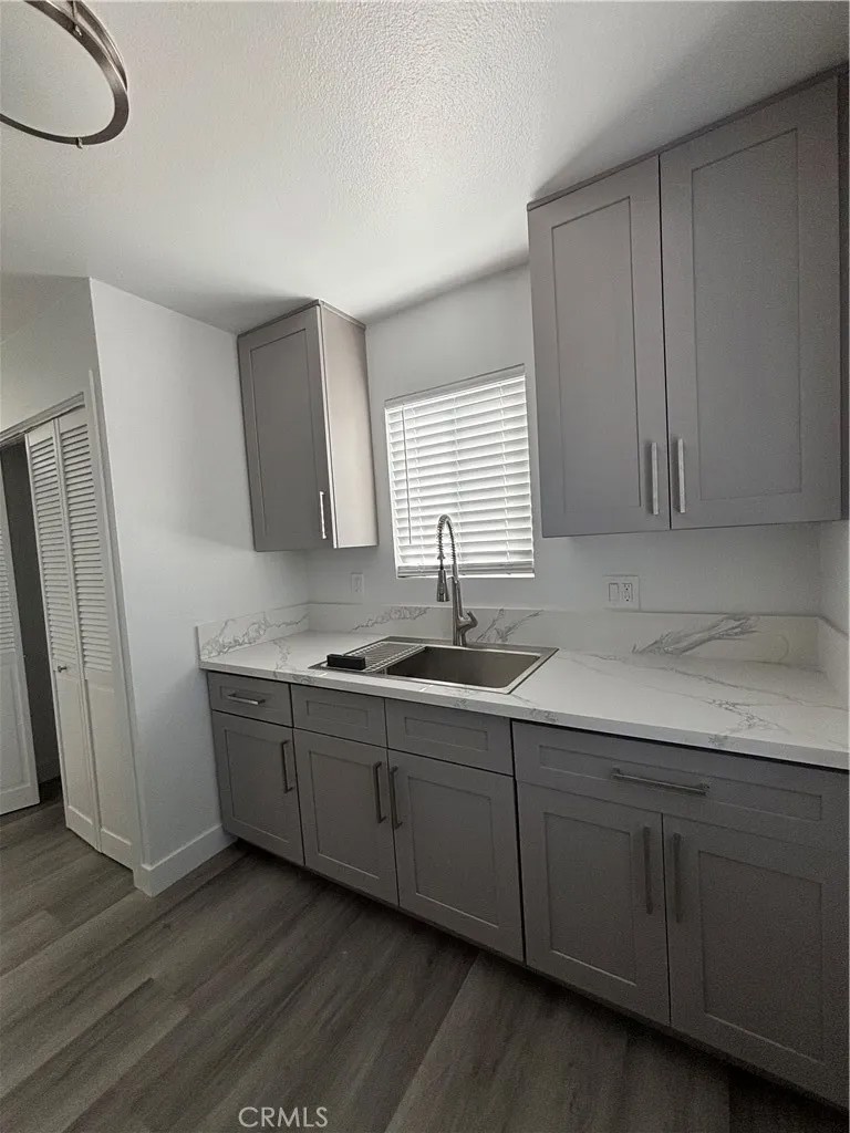 1610 W Civic Center
