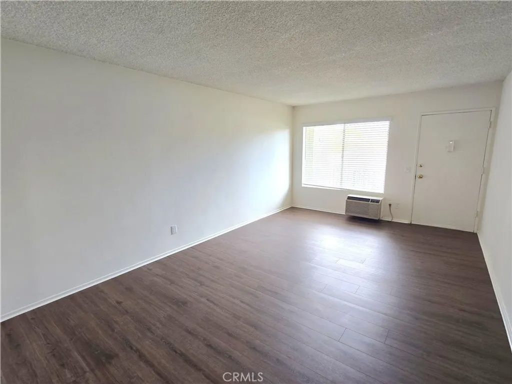 Photo of 123 W Lomita Avenue #10, Glendale, CA 91204 (MLS # SB26028052)