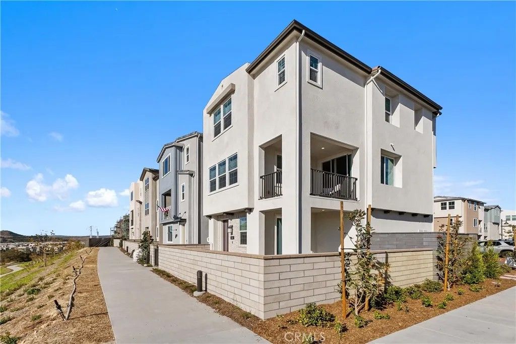 Photo of 262 Heartland Way, Rancho Mission Viejo, CA 92694 (MLS # OC26025067)