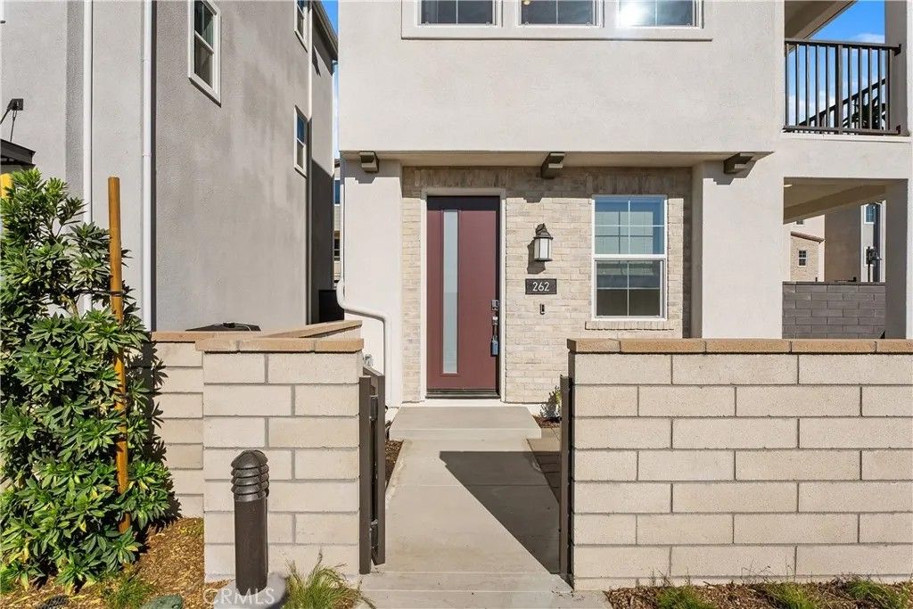 Photo of 262 Heartland Way, Rancho Mission Viejo, CA 92694 (MLS # OC26025067)