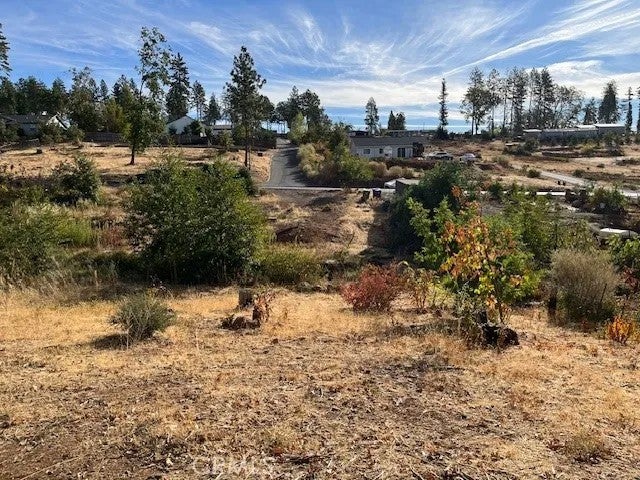 5709 Middle Libby