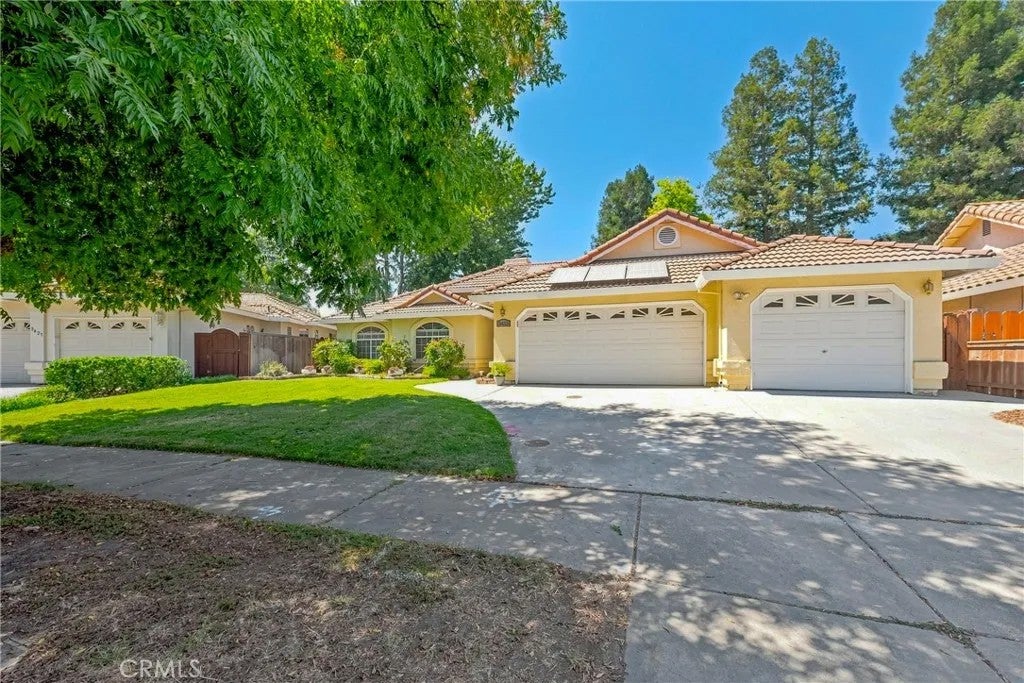 3433 Paseo Verde