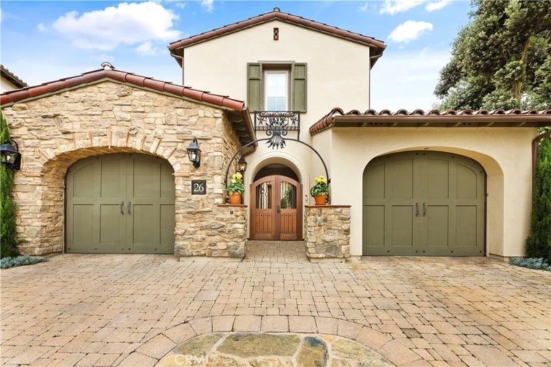 26 VIEW TERRACE