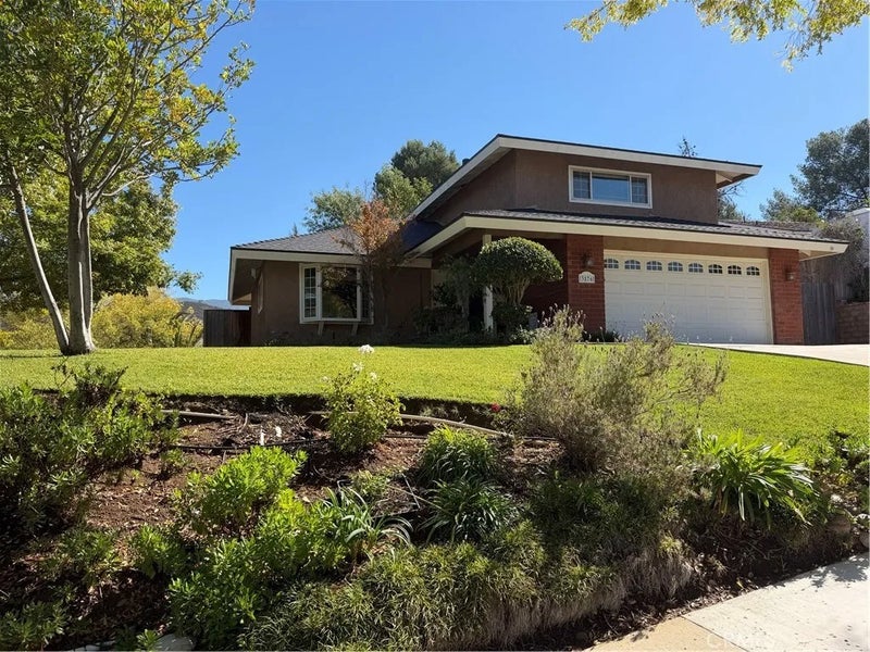 3876 Crownhaven Court