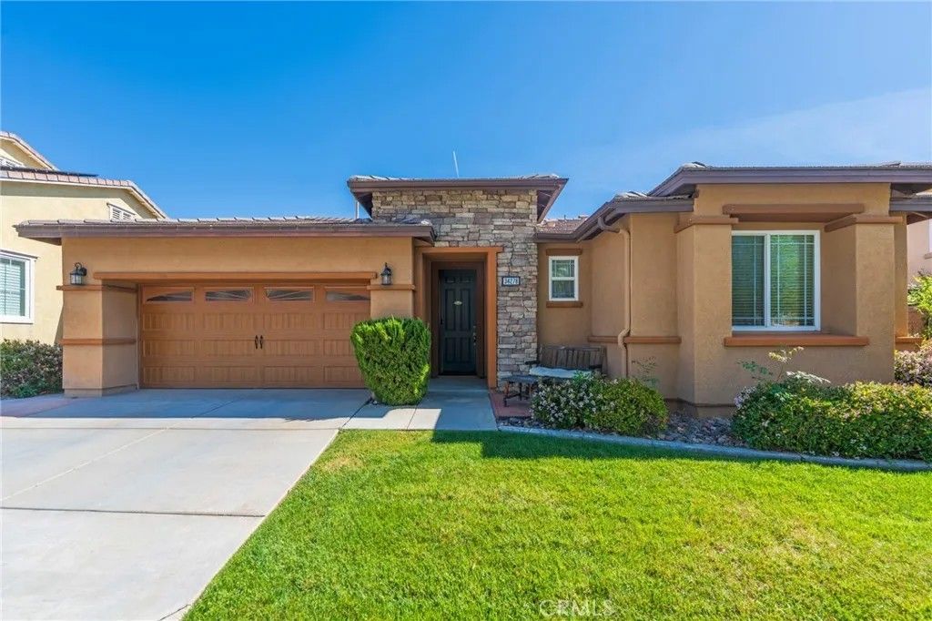 Photo of 34278 Torrey Pines Court, Lake Elsinore, CA 92532 (MLS # OC26063573)