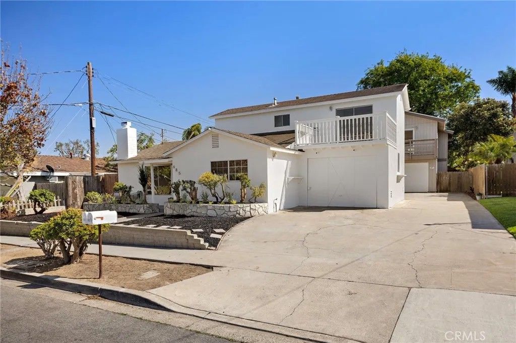 Photo of 685 Center St, Costa Mesa, CA 92627 (MLS # OC26074046)