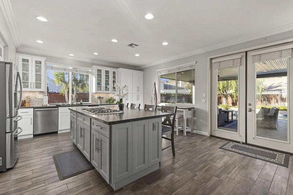 Photo of 424 Hidden Trails Road, Escondido, CA 92027 (MLS # 260008939)