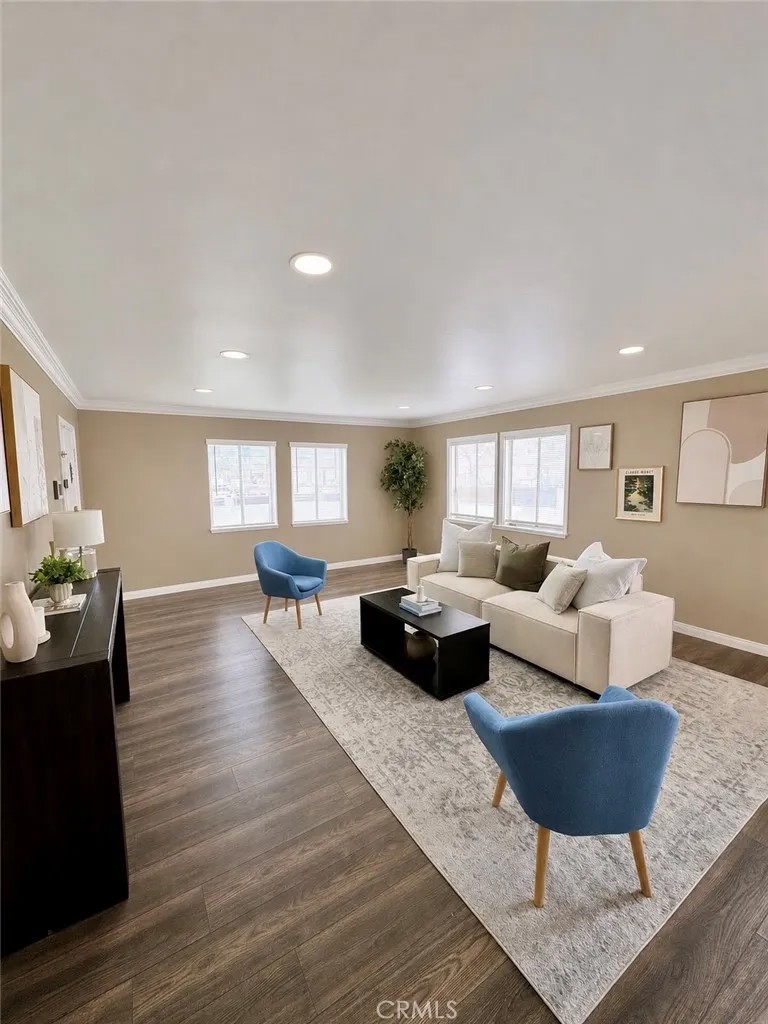 4141 W Broadway