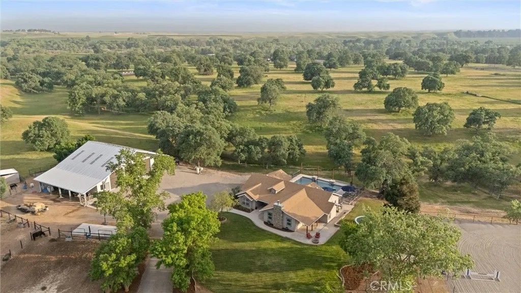 Photo of 5535 Janine Way, Corning, CA 96021 (MLS # SN26077885)