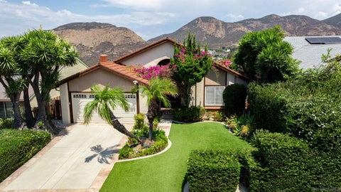 Photo of 6623 Hemingway Dr, San Diego, CA 92120 (MLS # 260020719)