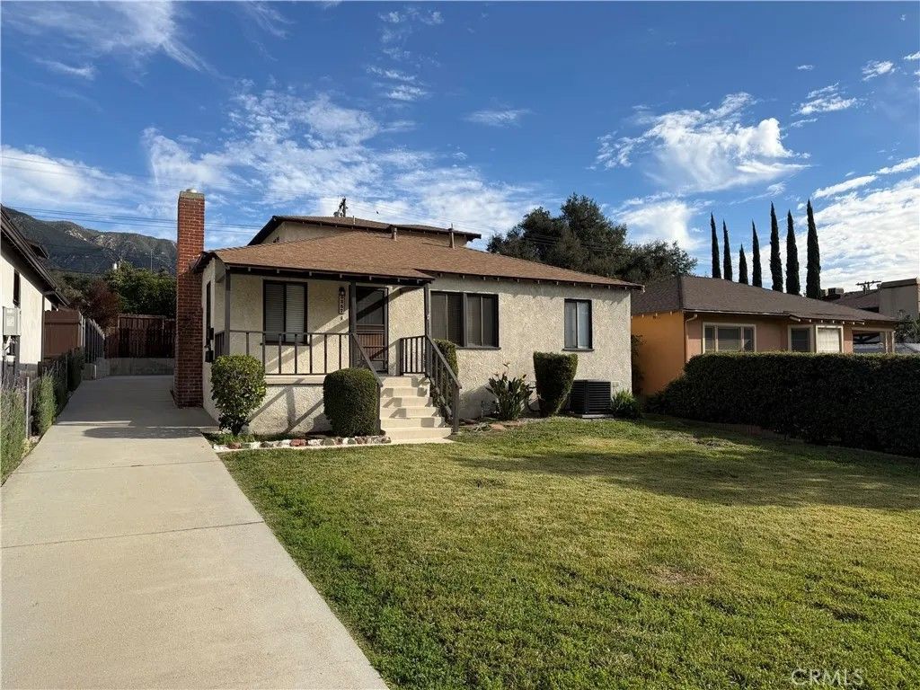 Photo of 3357 Honolulu Avenue, La Crescenta, CA 91214 (MLS # GD26020370)