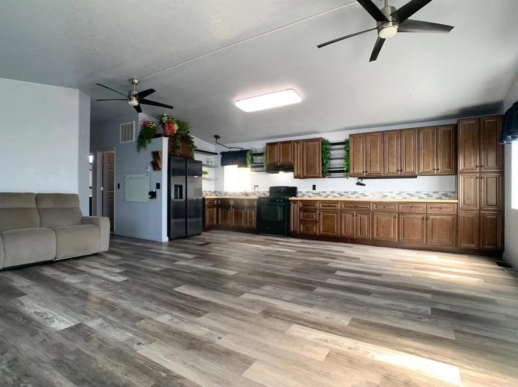 12530 Royal Rd 14