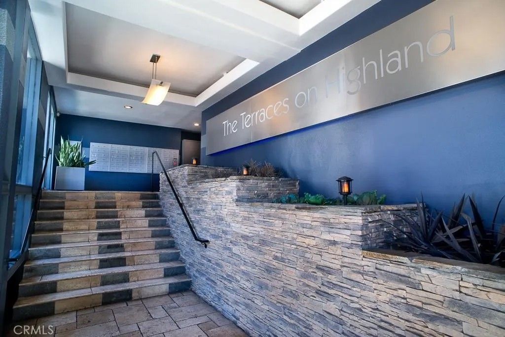 Photo of 1940 N Highland Ave, Los Angeles, CA 90068 (MLS # SR26072201)